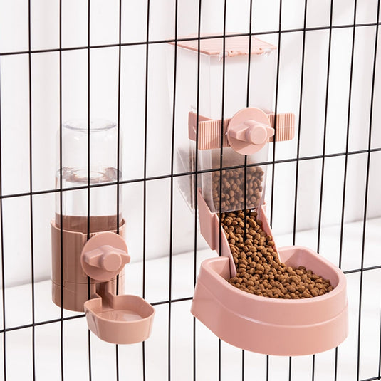 pet cage For cats, dogs and rabbits It has a dispenser for water and food.