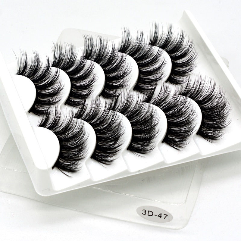 Load image into Gallery viewer, 3D eyelashes are reusable, long and beautifully shaped
