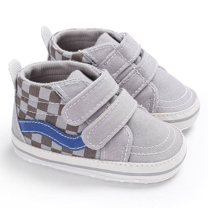Load image into Gallery viewer, Baby shoes for newborn boys walking shoes lumbar soles anti slip
