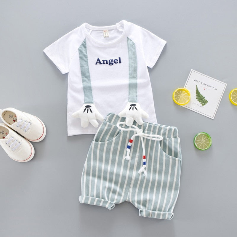 Load image into Gallery viewer, Newborn baby clothes Two pieces: shorts and blouse Cute and beautiful shapes Colors: green and pink
