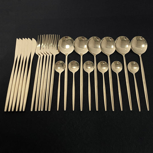 24 pieces of cutlery Very luxurious and beautiful stainless steel There are: 15 colors