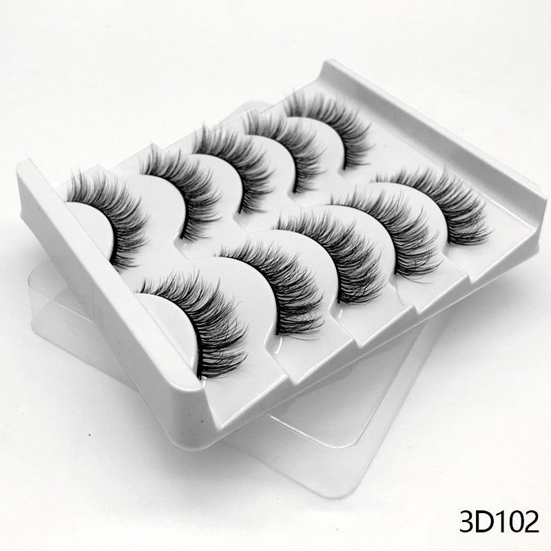 Load image into Gallery viewer, 3D eyelashes are reusable, long and beautifully shaped
