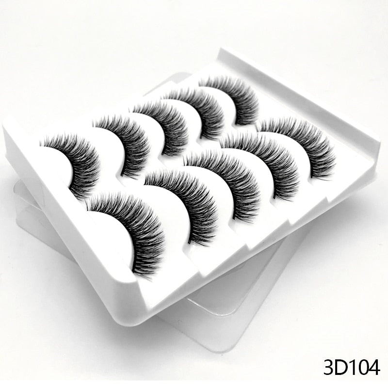 Load image into Gallery viewer, 3D eyelashes are reusable, long and beautifully shaped
