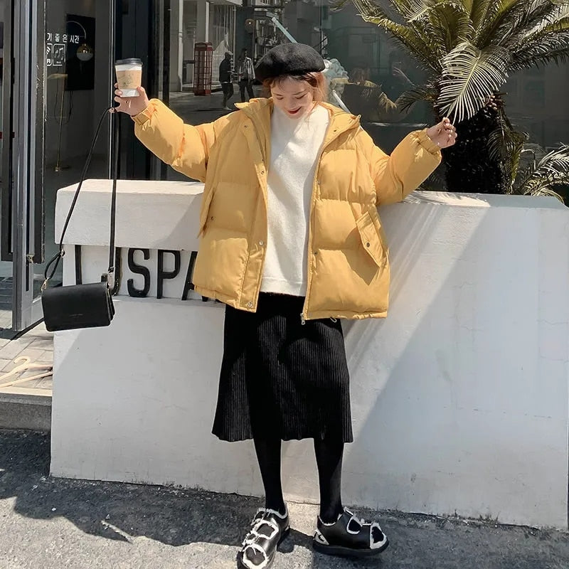 Load image into Gallery viewer, A very beautiful bomber jacket suitable for winter and snow days
