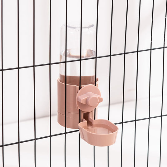 pet cage For cats, dogs and rabbits It has a dispenser for water and food.