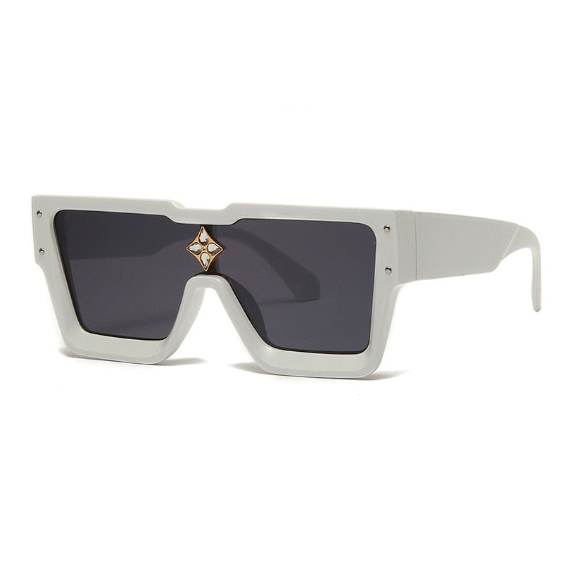 Load image into Gallery viewer, SHAUNA Luxury Crystal Oversized Women Square Sunglasses Trending Shades
