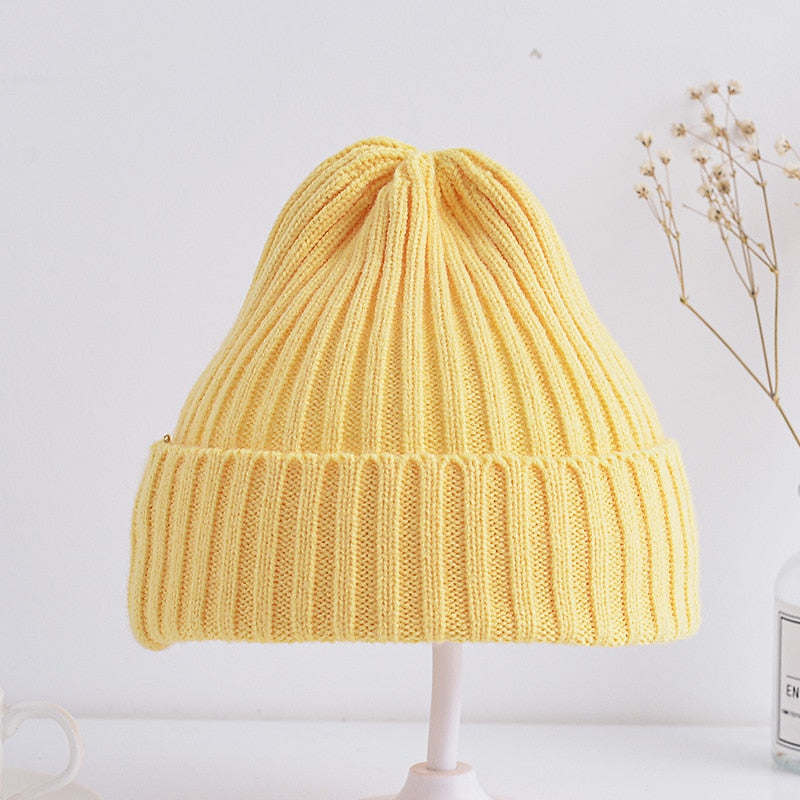 Load image into Gallery viewer, Soft fleece hat for babies, warm and comfortable for winter, to make your baby happy
