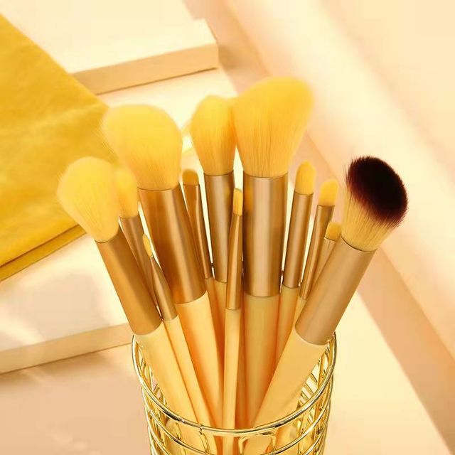 Load image into Gallery viewer, 13pcs fluffy soft makeup brush set for cosmetics, blusher and eyeshadows
