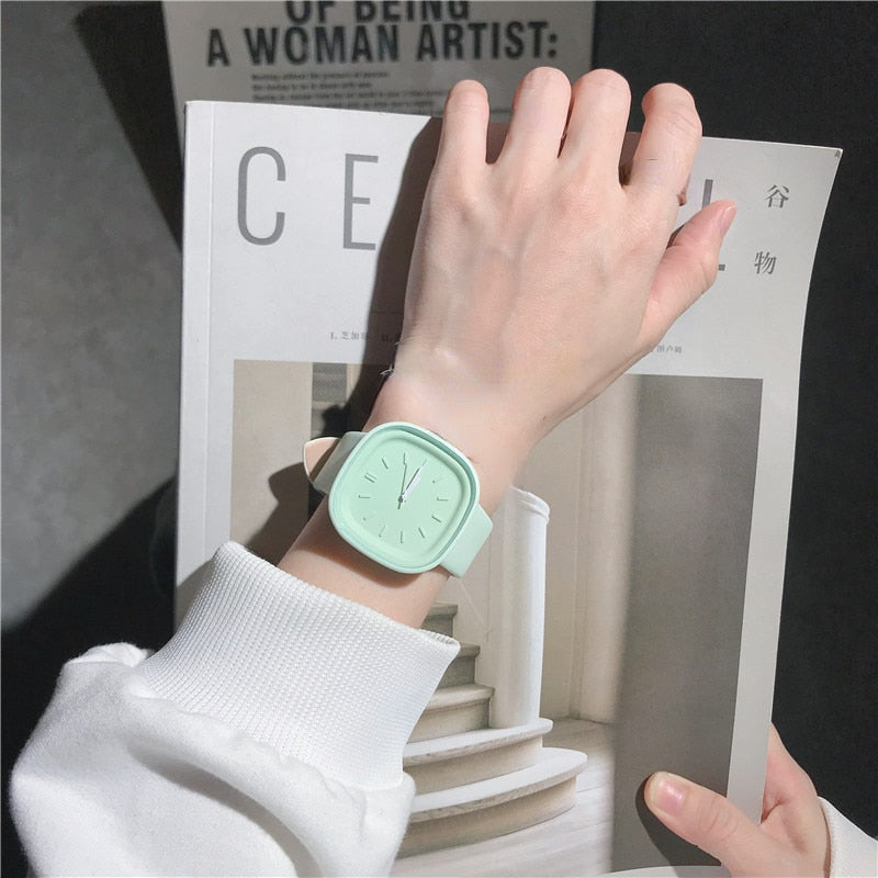 Load image into Gallery viewer, Women's watch suitable for your daily life sports bright colours leather bracelet 18 colors
