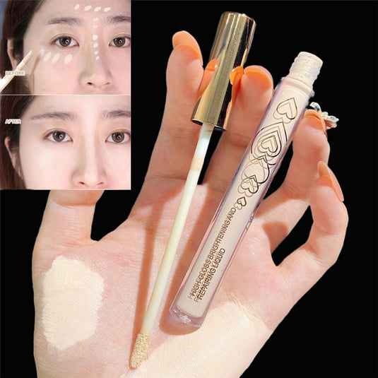 Highlighter stick for the face and also used for the eyes