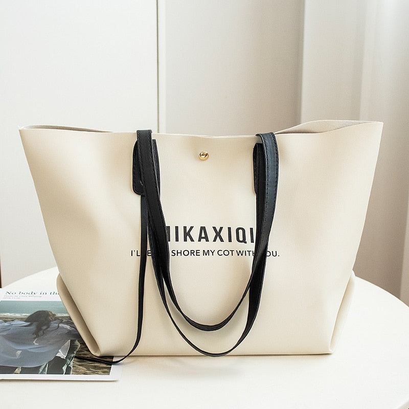 Load image into Gallery viewer, Luxurious women's bag Shoulder wear from leather latest fashion
