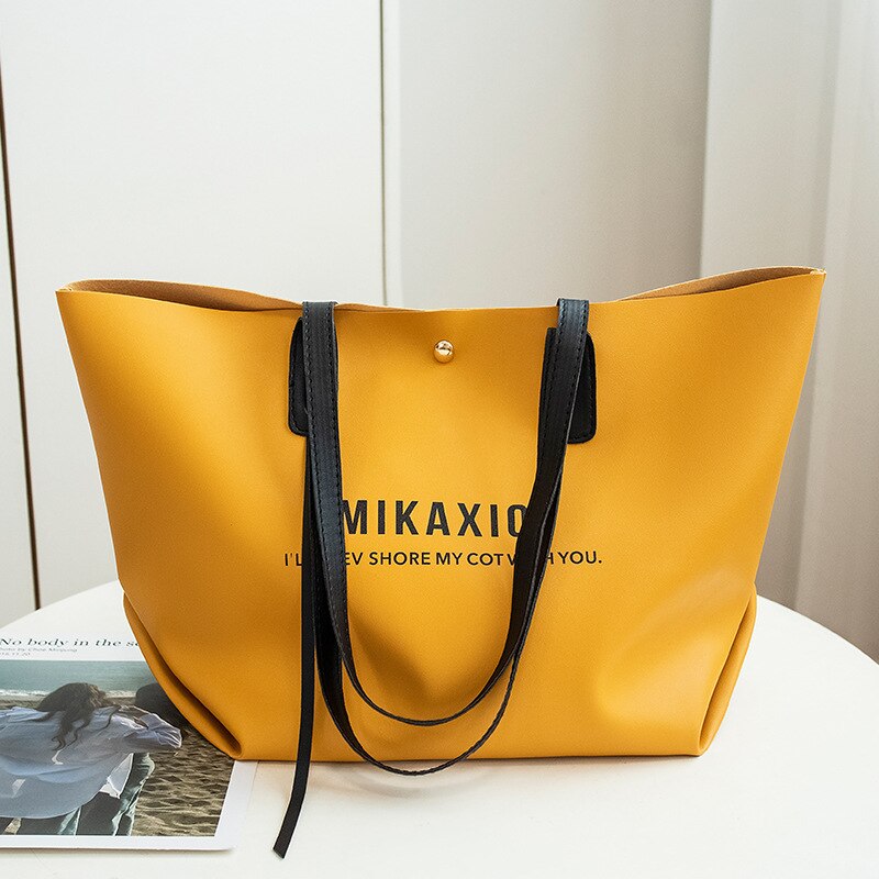 Load image into Gallery viewer, Luxurious women's bag Shoulder wear from leather latest fashion
