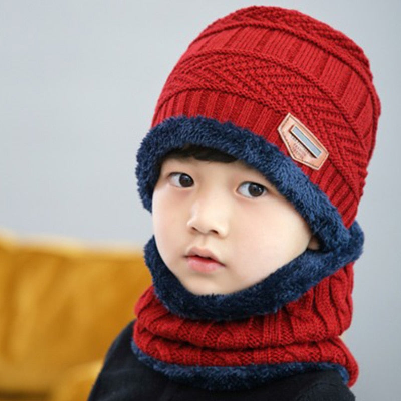 Load image into Gallery viewer, Men's winter hat and scarf, warm in winter, made of wool, two layers. all colors
