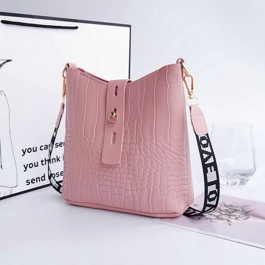Luxurious women's sweetheart high quality from the skin Latest fashion 2022