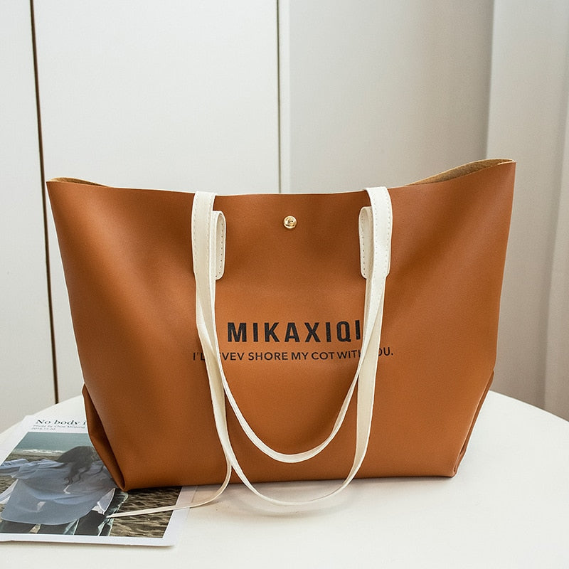 Load image into Gallery viewer, Luxurious women's bag Shoulder wear from leather latest fashion
