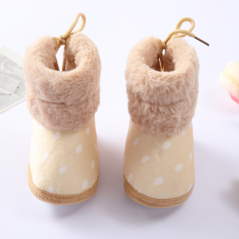 Load image into Gallery viewer, Velvet shoes for kids To learn to walk for the first time Warm winter fur lined 4_watts.
