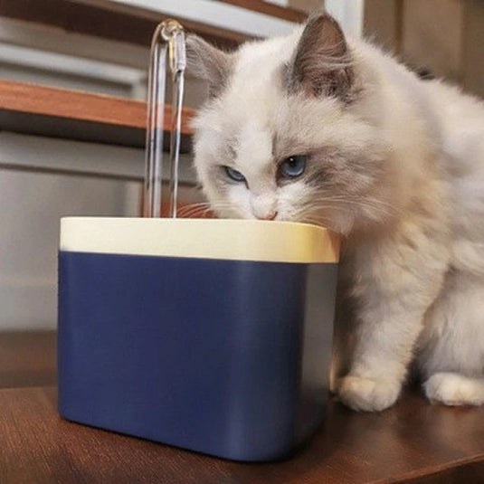 Cat water fountain There is a usb tape to drink cats Capacity /1.5 liters